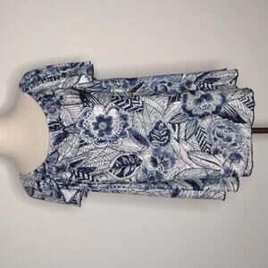 NWOT Kim & Cami Women's Blue Floral Blouse Size Medium